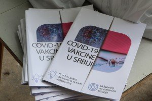 Podela kuvanih obroka u okviru programa Narodne kuhinje Crvenog krsta