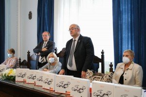 Uručenje dronova i potpisivanje ugovora o donaciji sa direktorima osnovnih škola iz Subotice