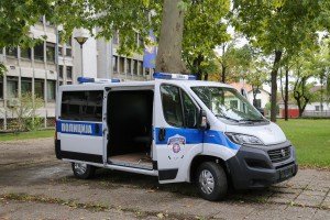 Predaja vozila za saobraćajne, donacije Saveta za bezbednost saobraćaja Subotice