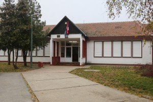 Obilazak rekonstruisanog terena u OŠ "Sečenji Ištvan"