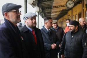 Polaganje venaca na Spomen ploču oslobodiocima Subotice