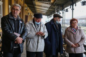 Polaganje venaca na Spomen ploču oslobodiocima Subotice