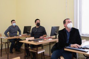 Obilazak kabineta opremljenog sa “Raspberry Pi” računarima