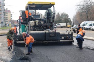 Obilazak radova na asfaltiranju ulice Ferenca Sepa