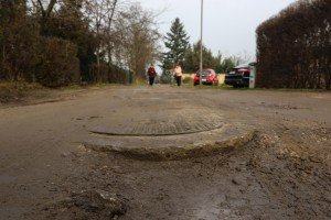 Razgovor sa stanovnicima Ulice bratstva jedinstva na Paliću povodom asfalta