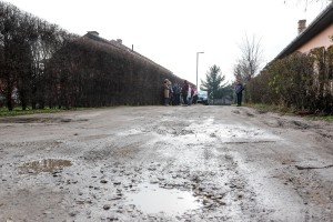 Razgovor sa stanovnicima Ulice bratstva jedinstva na Paliću povodom asfalta