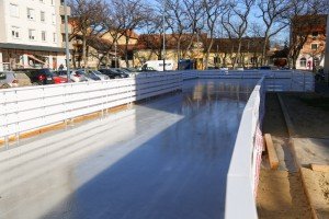 Montažno klizalište na Prozivci