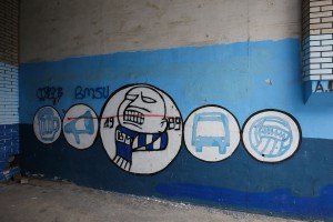 Grafiti i "žvrlje" na zgradama, kućama, prolazima, garažama...
