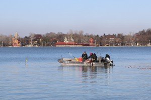 Izlov invazivne ribe u Palićkom jezeru