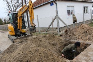 Radovi na izgradnji vodovodne mreže u MZ Makova sedmica (Diljska ulica)