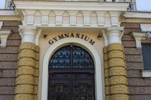 Takmičenje učenika prirodno-matematičkog, opšteg i IT smera, u izradi zadataka iz matematike i fizike