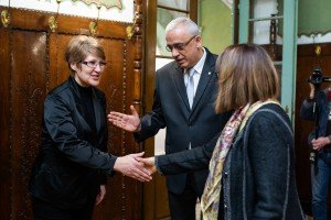 Ministarka kulture Maja Gojković na prijemu kod gradonačelnika Bakića i u obilasku zgrade Narodnog pozorišta