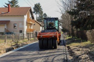 Obilazak radova na asfaltiranju Cvetne ulice na Paliću