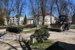 Obilazak radova na rekonstrukciji Trga maršala Tita u Bajmoku