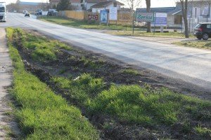 Neprilkadno obeleženo suženje puta na glavnom putu u Malom Bajmoku