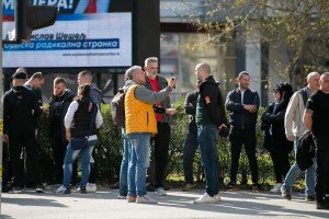 Organizacija "Narodne patrole" u obilasku lokacija gde se zadržavaju migranti duž železničke pruge u širem centru grada