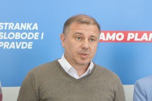 Sumiranje izbornih rezultata koalicije "Ujedinjeni za pobedu Srbije" u Subotici