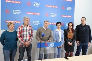 Sumiranje izbornih rezultata koalicije "Ujedinjeni za pobedu Srbije" u Subotici