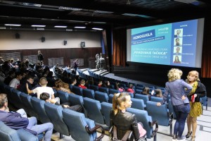 Projekcija dokumentarnog filma „Povezivanje tačkica“ o mentalnom zdravlju mladih