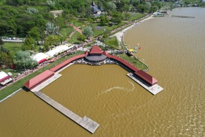 Prvomajski uranak 2022. uz obalu Palićkog jezera (iz ptičje perspektive)