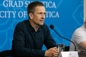 Najava koncerta za stipendiranje talentovanih mladih