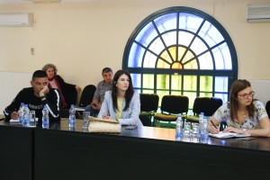 Najava predstave "Bog masakra" Drame na srpskom jeziku