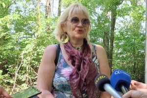 Polaganje venaca na bistu Josipu Brozu Titu u Mini Jugoslaviji