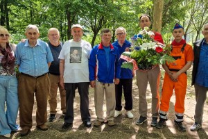 Polaganje venaca na bistu Josipu Brozu Titu u Mini Jugoslaviji