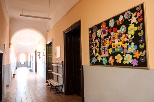 Sadnja paradajza u okviru projekta koji ima za cilj podizanje svesti o očuvanju životne sredine