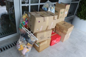 Donacija garderobe i igračaka udruženja "Za Suboticu svim srcem" Domu "Kolevka"