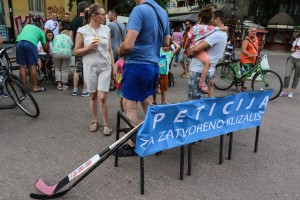 Prikupljanje potpisa podrške (peticija) za izgradnju ledene hale