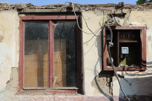 Urušena kuća porodice Dušnoki u Aleksandrovu