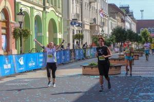 5. Subotički polumaraton - finišeri na ciljnoj rampi