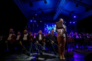 Koncert mađarskog ciganskog simfonijskog orkestar "100 violina"