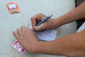 "Menjaža" kod nove fontane - sličice učesnika fudbalskog prvenstva u u Kataru