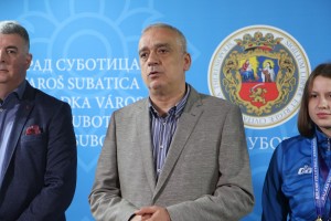 Prijem gradonačelnika Bakića za delegaciju Ženskog odbojkaškog kluba "Spartak"