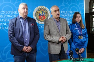 Prijem gradonačelnika Bakića za delegaciju Ženskog odbojkaškog kluba "Spartak"