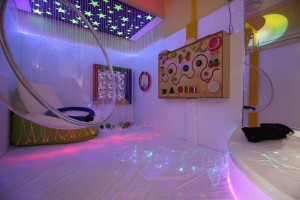 Obilazak senzorne sobe i letnjikovca u "Kolevki"