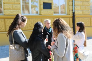 Polaganje venaca žrtvama fašističkog terora u Žutoj kući