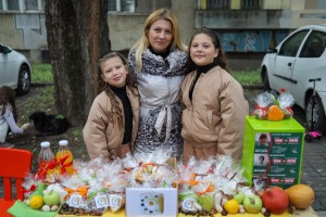 Humanitarno kuvanje i bazar za Leonu, Lea i Melindu