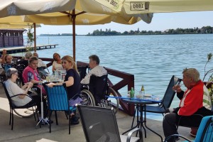 Dom za negu starih "Auxilium BB" - obilazak Palića i druženje u ustanovi