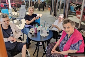 Dom za negu starih "Auxilium BB" - obilazak Palića i druženje u ustanovi