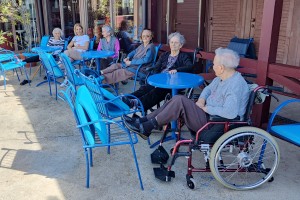 Dom za negu starih "Auxilium BB" - obilazak Palića i druženje u ustanovi