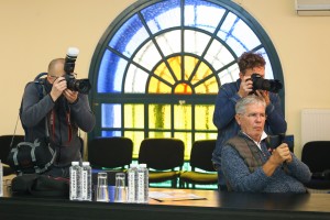 Najava međunarodnog takmičenja snažnih ljudi