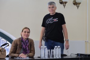 Najava pozorišne premijere "Najnormalniji čovek na svetu"