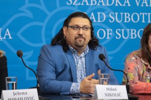 Najava pozorišne premijere "Najnormalniji čovek na svetu"