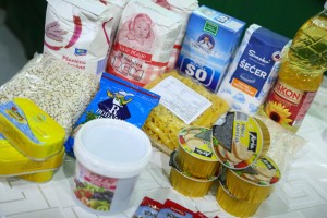 Podele paketa hrane i higijene socijalno ugroženim građanima