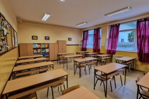 Podela udžbenika učenicima nižih razreda iz Romske zajednice