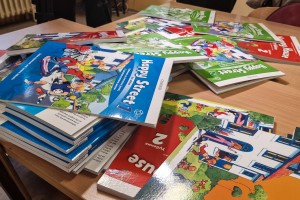 Podela udžbenika učenicima nižih razreda iz Romske zajednice