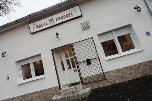 Salaš gradski - ukusna domaća hrana u domaćinsko ambijentu